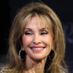 Behind the Spotlight: Susan Lucci Sarah Snook Broadway Photo